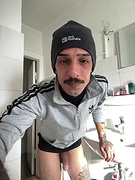 bisexevaa online show from 05/14/26, 05:47
