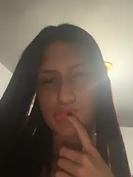 Caroline daring online show from 03/24/26, 03:22