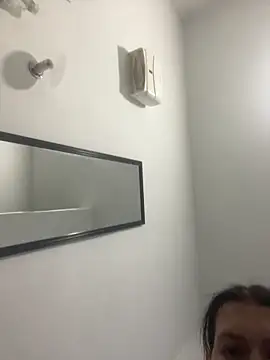 Caroline daring online show from 06/01/26, 11:01