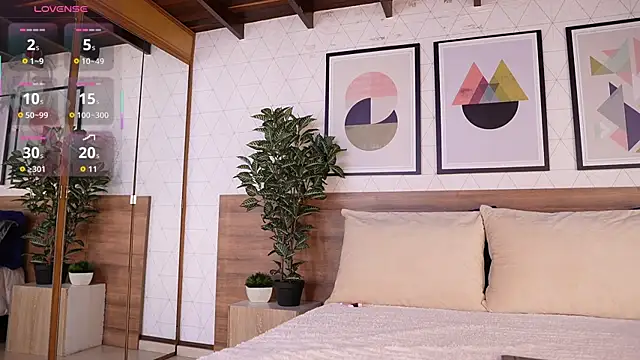 VictoriaShelby online show from 04/13/26, 11:48