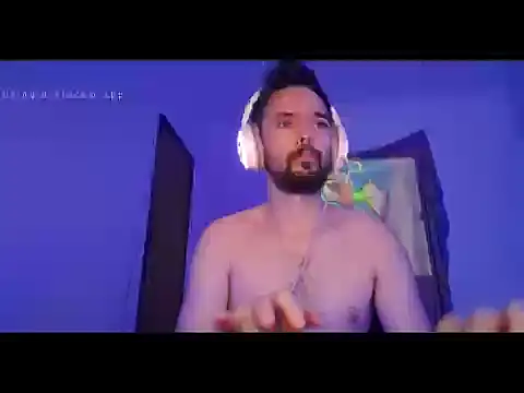 Snapshot of Arthur_Rj_21 chatting on 10/04/25, 09:35 Arthur Rj 21 online show from 10/04/25, 09:35