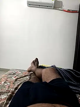 Chanderi19 online show from 02/17/26, 03:51