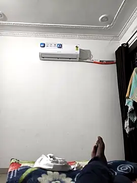 Chanderi19 online show from 03/05/26, 02:35