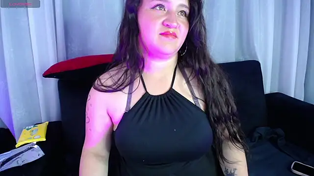 Snapshot of alahia_sw chatting on 09/28/25, 12:05 alahia sw online show from 09/28/25, 12:05