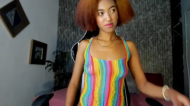 Snapshot of Alisha_Ebonyy chatting on 09/26/25, 12:09 Alisha Ebonyy online show from 09/26/25, 12:09