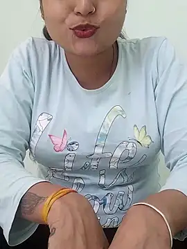 Hot-Pooja25 online show from 03/24/26, 05:12