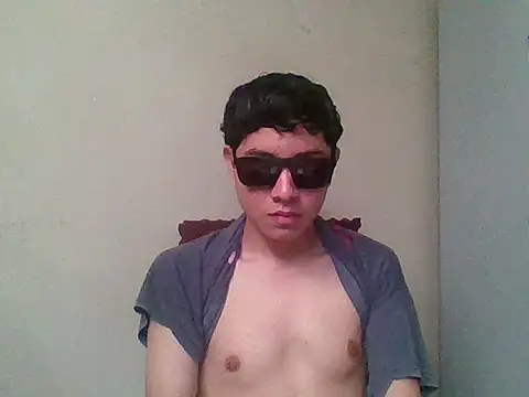 twinkboy593 online show from 10/10/25, 02:38