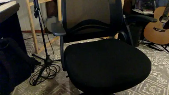 Snapshot of cumhang1001 chatting on 11/12/25, 11:58 cumhang1001 online show from 11/12/25, 11:58