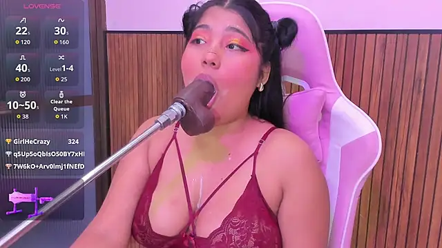 mysticlatina1 online show from 11/12/25, 12:05