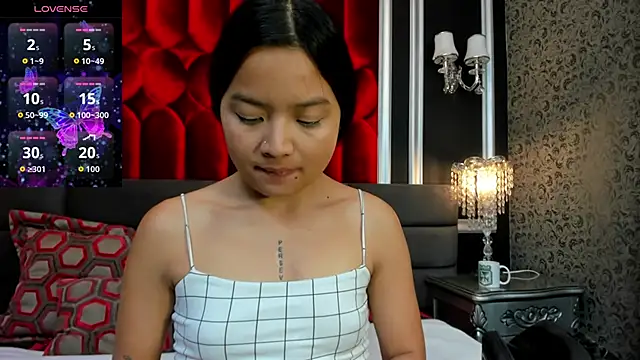 SharonBonet online show from 12/19/25, 11:17