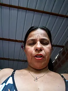 Lucerito-Hot online show from 11/22/25, 11:42