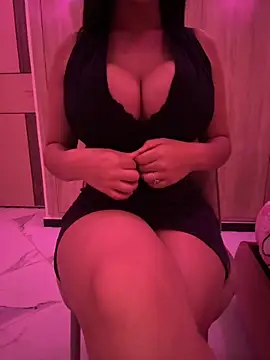 Snapshot of asile21 chatting on 09/30/25, 01:10 asile21 online show from 09/30/25, 01:10