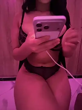 Snapshot of asile21 chatting on 10/21/25, 06:03 asile21 online show from 10/21/25, 06:03