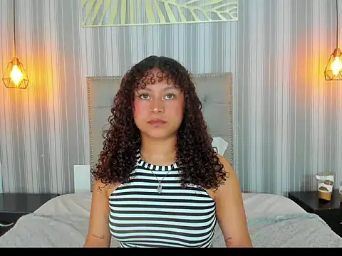 Sofiapassionne online show from 06/04/26, 01:50