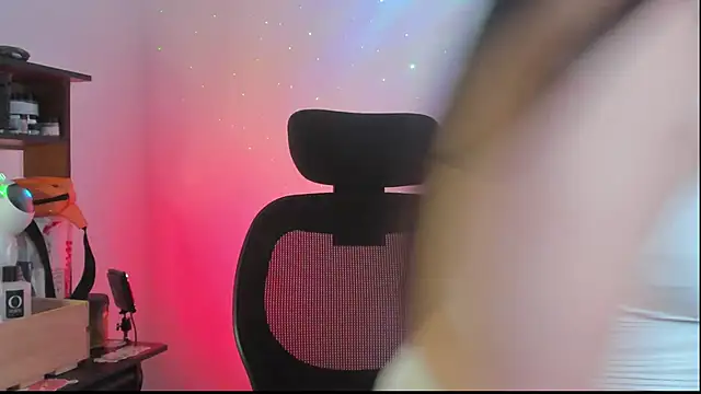 Snapshot of SofiaBermudez chatting on 10/04/25, 10:52 SofiaBermudez online show from 10/04/25, 10:52