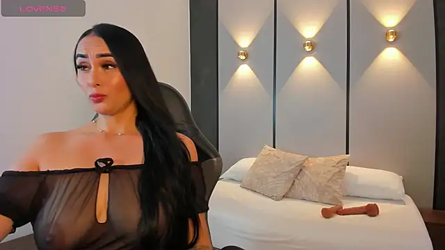 ashly moonn online show from 12/18/25, 12:33