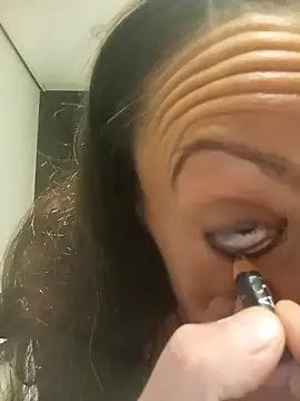 Astrid3 online show from 09/29/25, 10:14