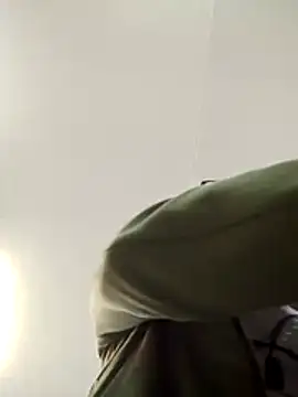 Astrid3 online show from 04/21/26, 07:50