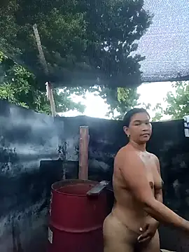 Snapshot of _gaviota_ chatting on 10/13/25, 10:32 gaviota online show from 10/13/25, 10:32