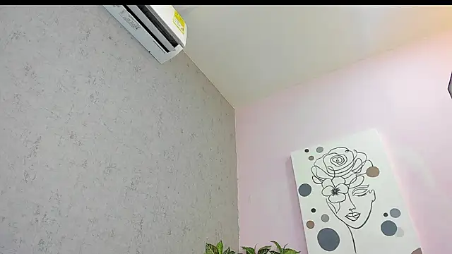 Snapshot of kissme_luna chatting on 02/10/26, 07:07 kissme luna online show from 02/10/26, 07:07