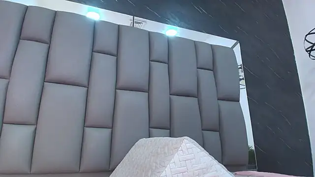 Snapshot of kissme_luna chatting on 02/23/26, 07:11 kissme luna online show from 02/23/26, 07:11