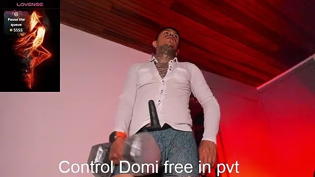 Snapshot of Maxpower777 chatting on 12/17/25, 11:33 Maxpower777 online show from 12/17/25, 11:33