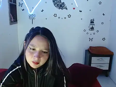 Mia2xsmith online show from 11/09/25, 07:28