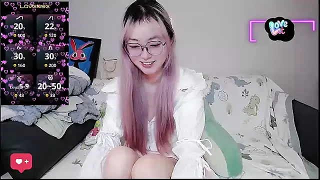 baby-yaya20 online show from 10/24/25, 09:11