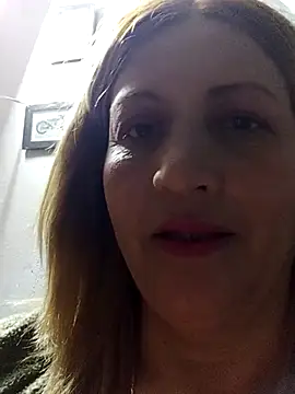 Snapshot of ROOMIINA chatting on 10/13/25, 03:28 ROOMIINA online show from 10/13/25, 03:28