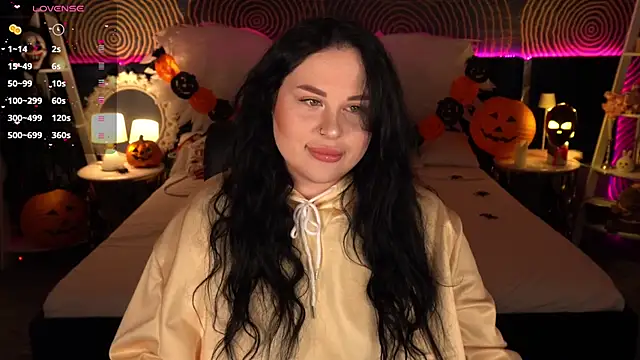 Snapshot of SerahMirabeli chatting on 11/02/25, 08:11 SerahMirabeli online show from 11/02/25, 08:11