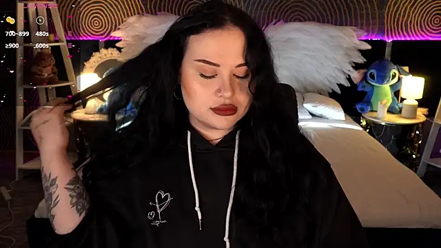 Snapshot of SerahMirabeli chatting on 11/13/25, 07:46 SerahMirabeli online show from 11/13/25, 07:46