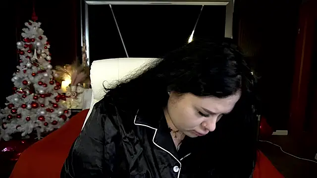 Snapshot of SerahMirabeli chatting on 12/14/25, 11:20 SerahMirabeli online show from 12/14/25, 11:20