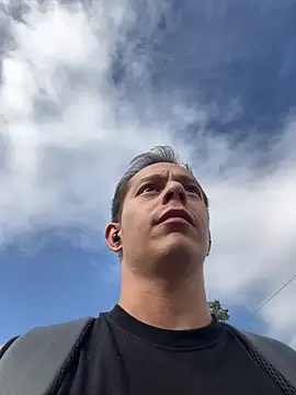 Snapshot of dimitryivanovv chatting on 09/10/25, 01:00 dimitryivanovv online show from 09/10/25, 01:00