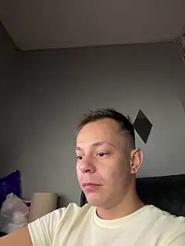 Snapshot of dimitryivanovv chatting on 09/14/25, 06:34 dimitryivanovv online show from 09/14/25, 06:34