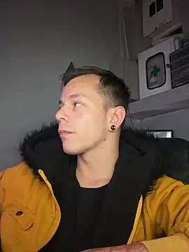 Snapshot of dimitryivanovv chatting on 10/09/25, 07:17 dimitryivanovv online show from 10/09/25, 07:17