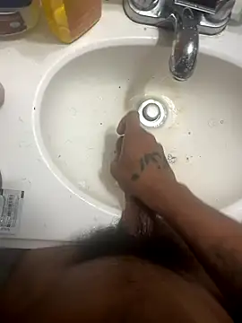 Snapshot of Cartyiii chatting on 10/12/25, 08:02 Cartyiii online show from 10/12/25, 08:02