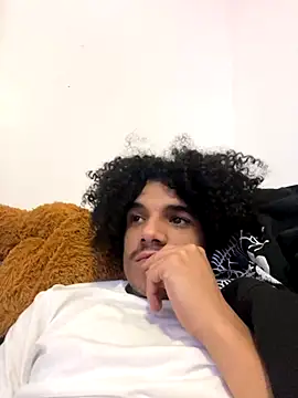 Snapshot of Cartyiii chatting on 10/17/25, 07:22 Cartyiii online show from 10/17/25, 07:22