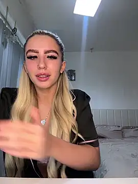 BlondeBetty online show from 03/09/26, 12:20