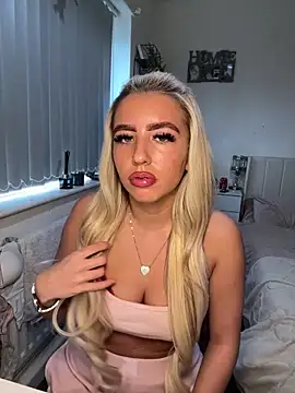 BlondeBetty online show from 03/24/26, 08:52