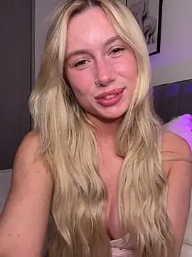 Snapshot of SexySaraxxoo chatting on 02/03/26, 12:20 SexySaraxxoo online show from 02/03/26, 12:20