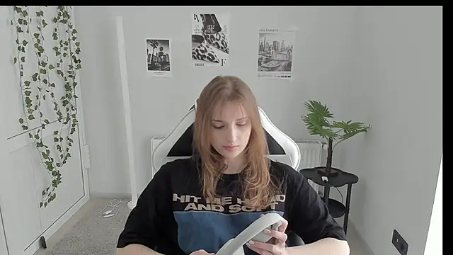NeyliDream online show from 05/27/26, 12:24