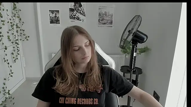 NeyliDream online show from 06/18/26, 12:20