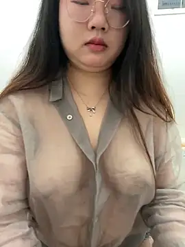 xxwang20 online show from 12/20/25, 12:23