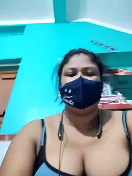 Snapshot of cuteeepriya chatting on 10/19/25, 08:42 cuteeepriya online show from 10/19/25, 08:42