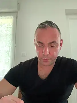 Snapshot of Marronglace1 chatting on 03/06/26, 09:28 Marronglace1 online show from 03/06/26, 09:28