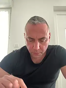 Snapshot of Marronglace1 chatting on 03/25/26, 01:50 Marronglace1 online show from 03/25/26, 01:50