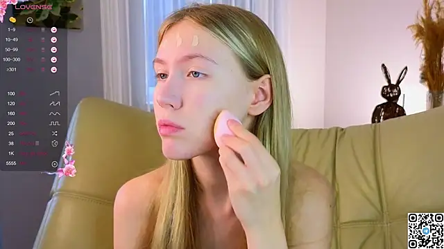 Snapshot of Succubelle chatting on 11/12/25, 06:14 Succubelle online show from 11/12/25, 06:14