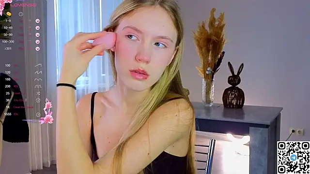 Snapshot of Succubelle chatting on 11/24/25, 06:24 Succubelle online show from 11/24/25, 06:24