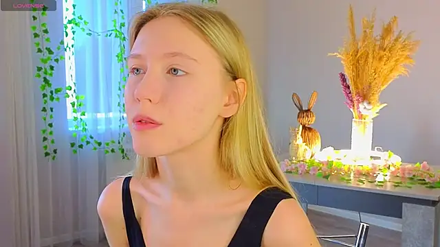 Snapshot of Succubelle chatting on 12/14/25, 07:36 Succubelle online show from 12/14/25, 07:36