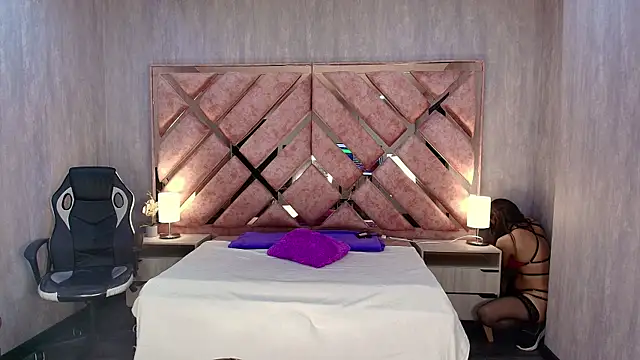 Snapshot of ANABELL_BROWN chatting on 11/11/25, 07:36 ANABELL BROWN online show from 11/11/25, 07:36